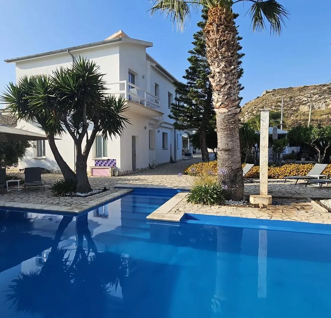***  5 Elementi Bed & Breakfast Porto Empedocle Italy