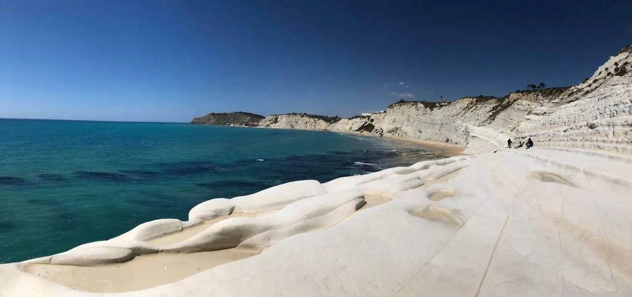 Bed and Breakfast 5 Elementi Porto Empedocle Italien